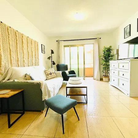 Rooftop Pool アパート